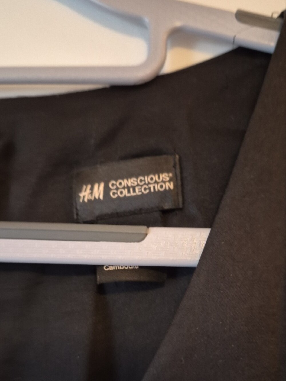 H&M Simple Black Scoop Neck Dress - Picture 5 of 5